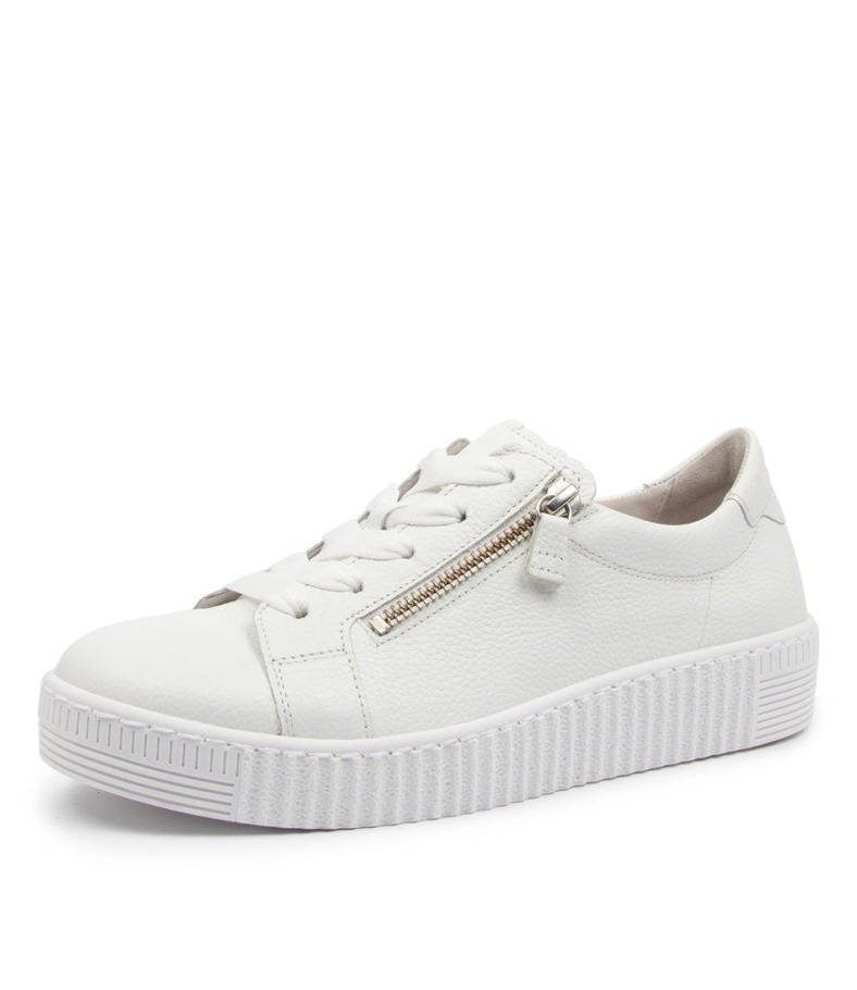 Amelia Weiss Gabor En Cuir