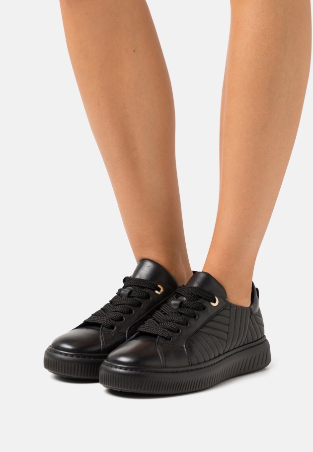 Baskets Noires Gabor