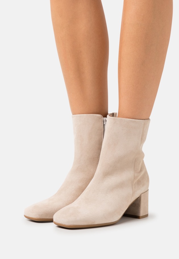 Beige Gabor Classic Ankle Boots