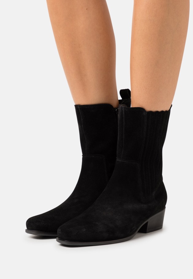 Black Gabor Classic Ankle Boots