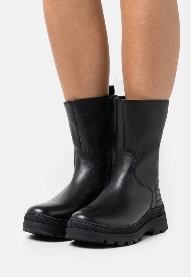 Black Gabor Lace-Up Ankle Boots