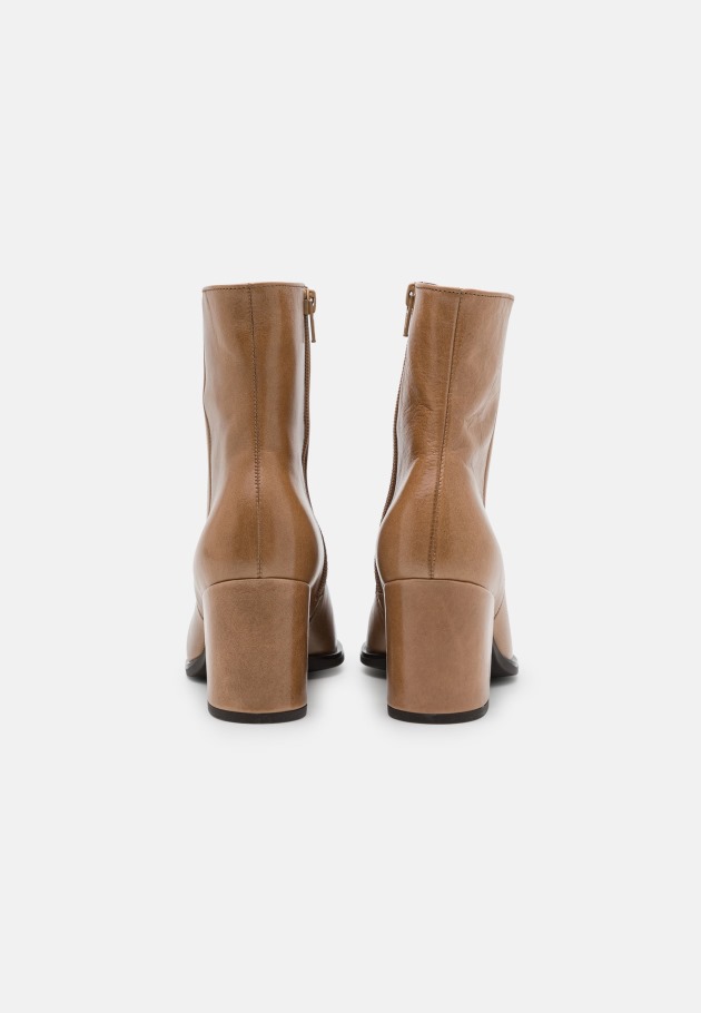 Chino Gabor Classic Ankle Boots