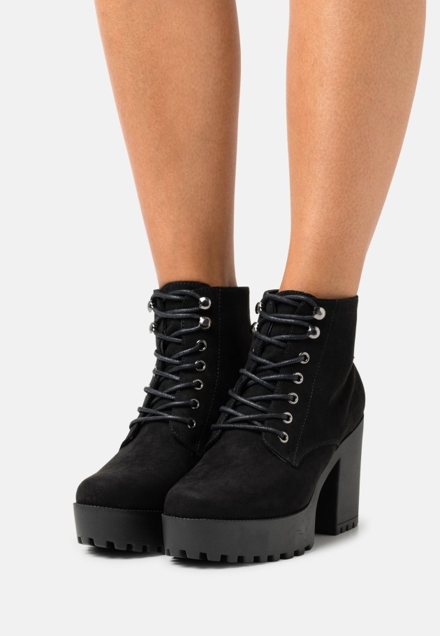 Gabor Black Lace-Up Ankle Boots