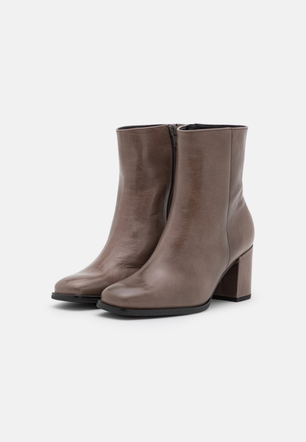 Gabor Classic Ankle Boots Taupe