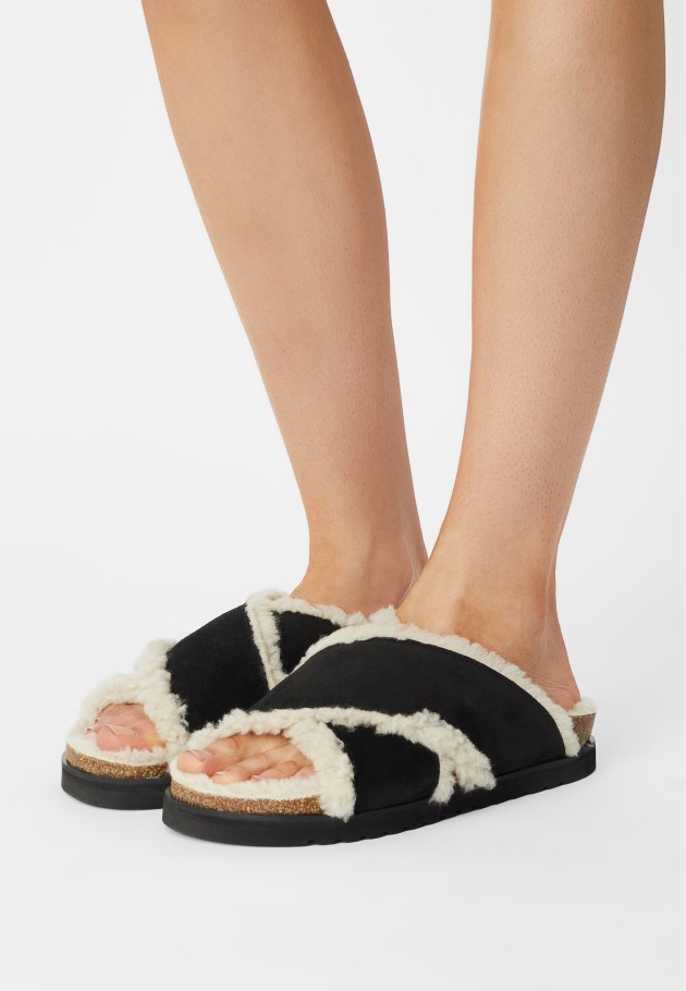 Gabor Dusty Rose Slippers