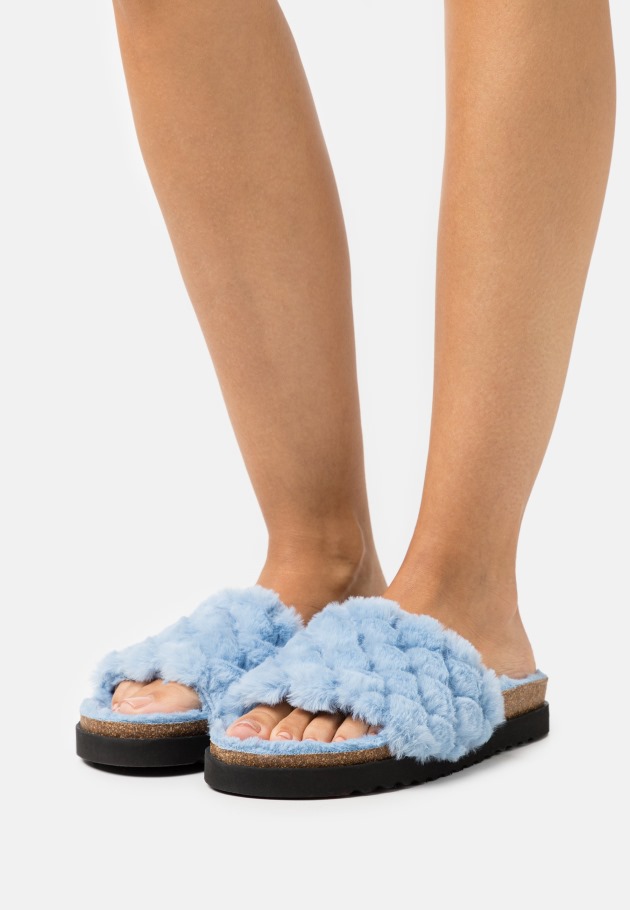 Gabor Dusty Rose Slippers