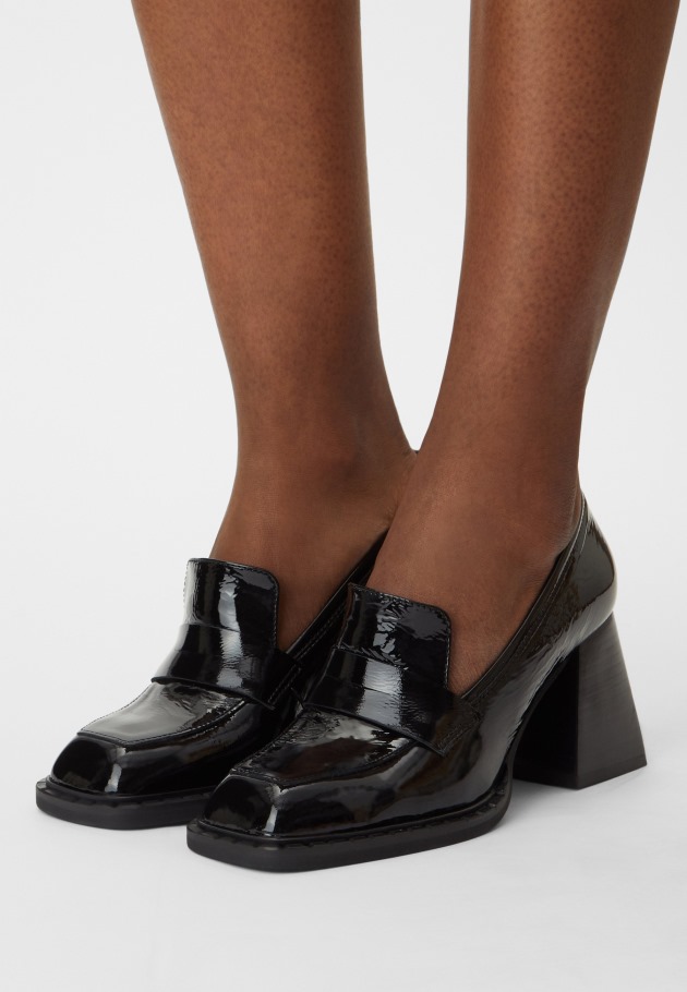 Gabor Noir Coupe Large Maeve - Talons Classiques