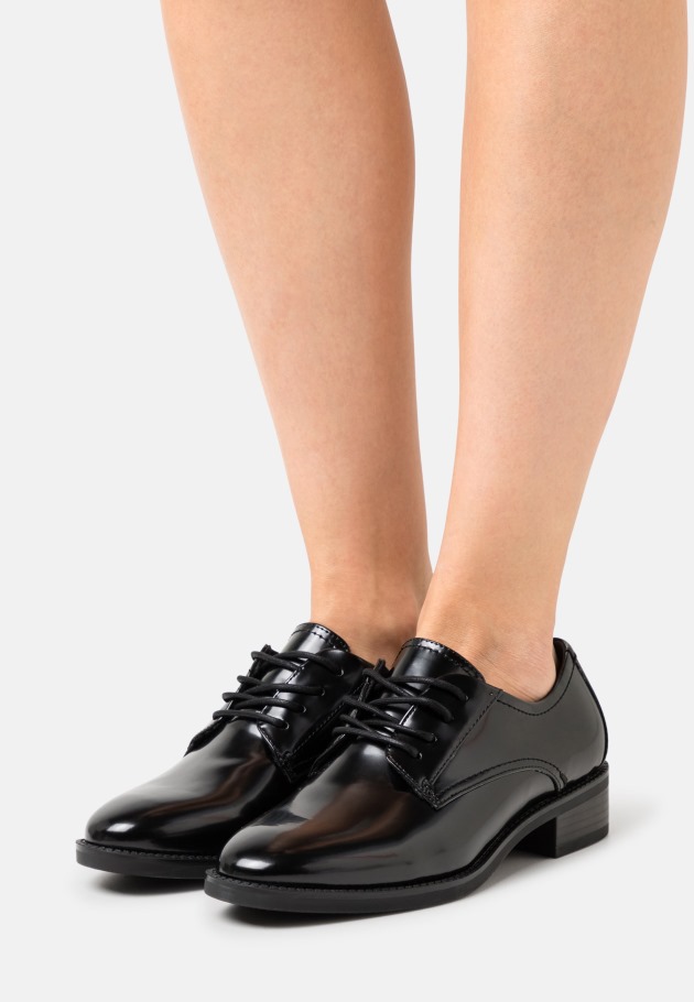 Gabor Noir à Lacets