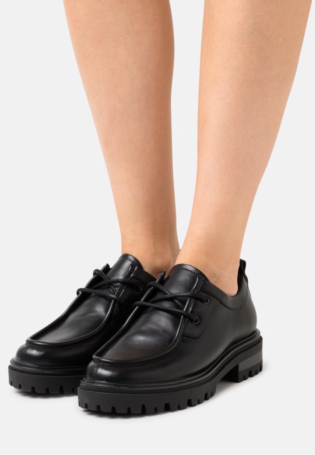 Gabor Noir à Lacets