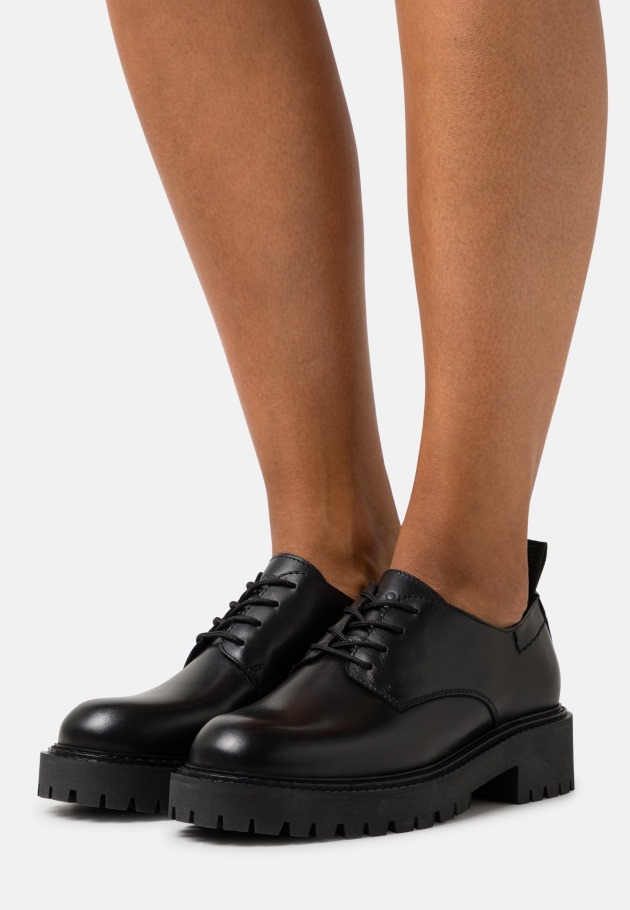 Gabor Noir à Lacets