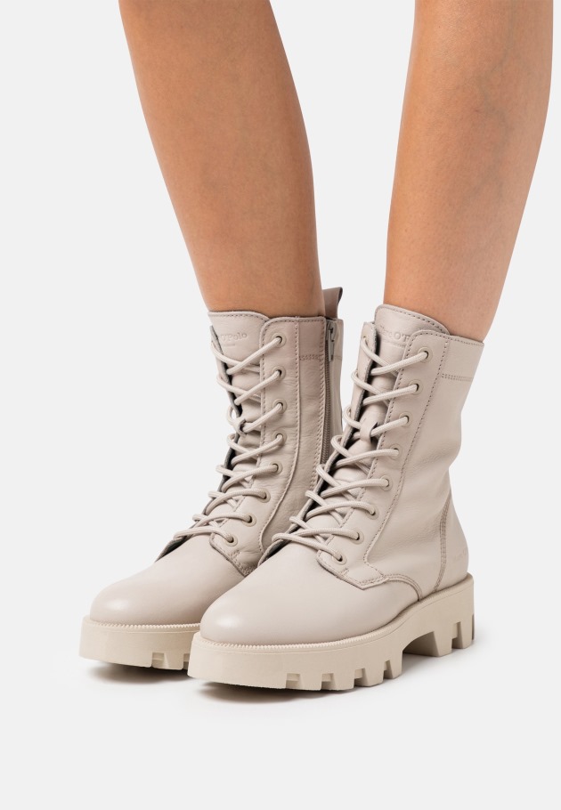 Gabor Weiss Lace-Up Boots