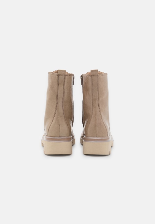 Kiesel Gabor Lace-Up Ankle Boots