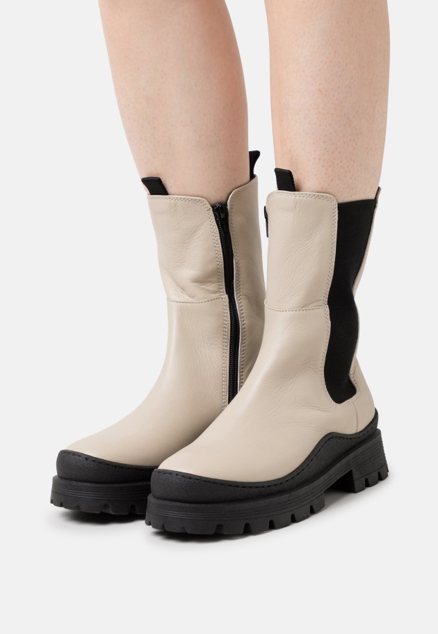 Lace-Up Ankle Boots Gabor Black