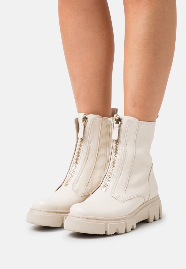 Lace-Up Ankle Boots Panna Gabor