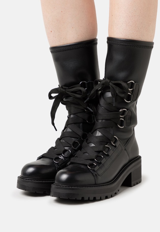 Lace-Up Boots Gabor Black