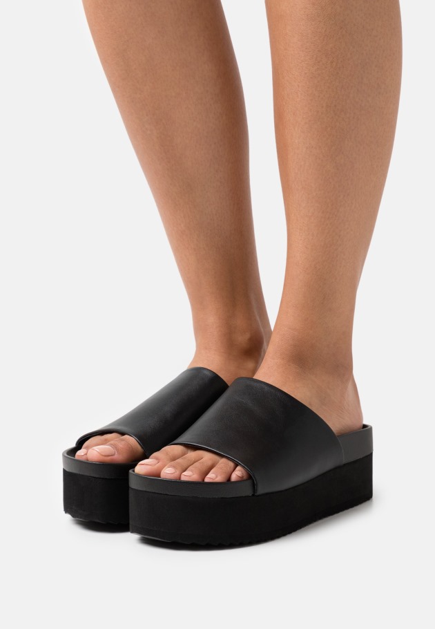 Panna Gabor Mules à Talon