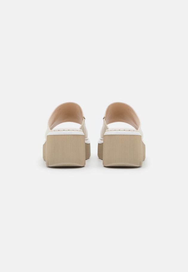 Panna Gabor Mules à Talon