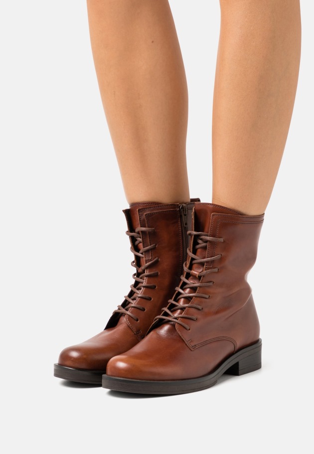 Peanut Lace-Up Ankle Boots Gabor