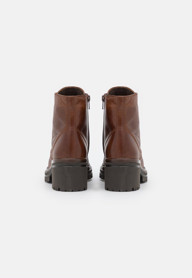Peanut Lace-Up Ankle Boots Gabor