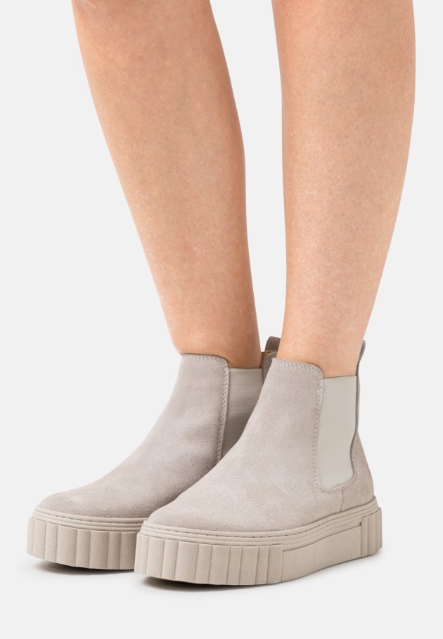 Pepper Gabor Lace-Up Ankle Boots