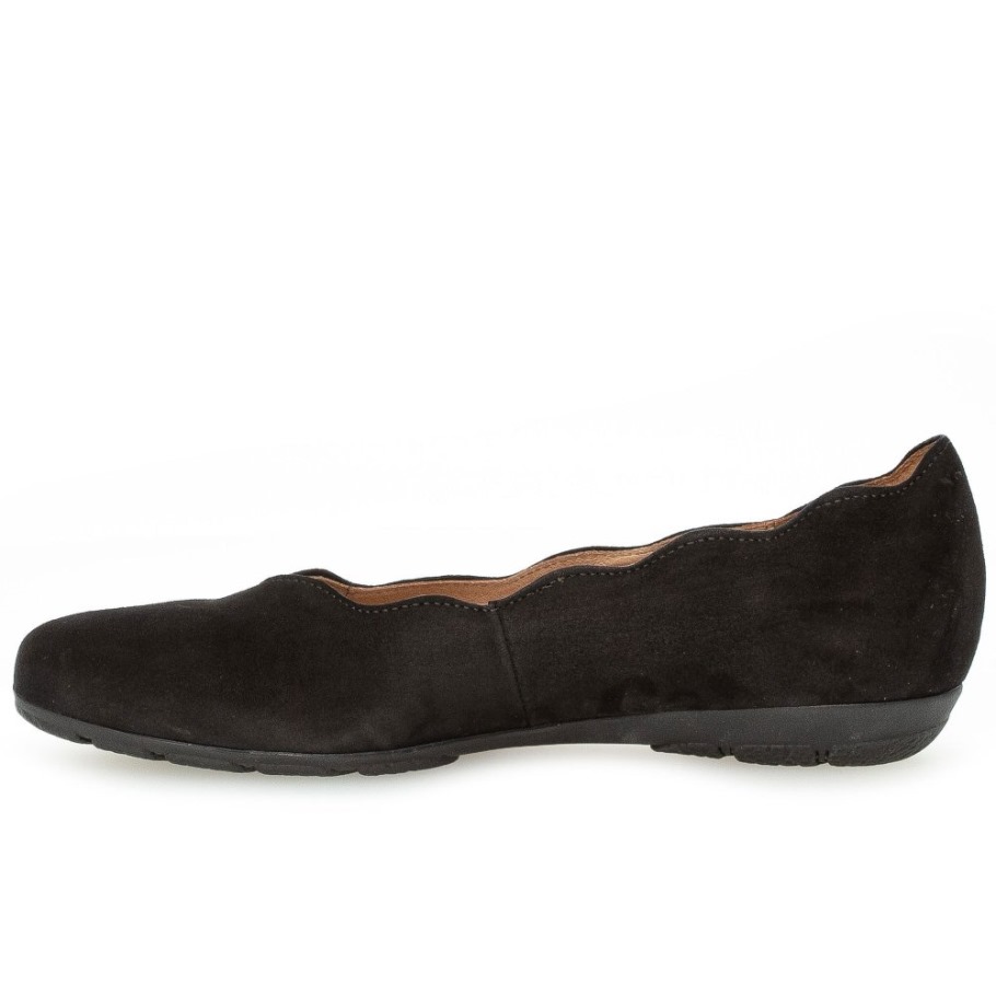 Resist Ladies Shoes Black Suede Gabor