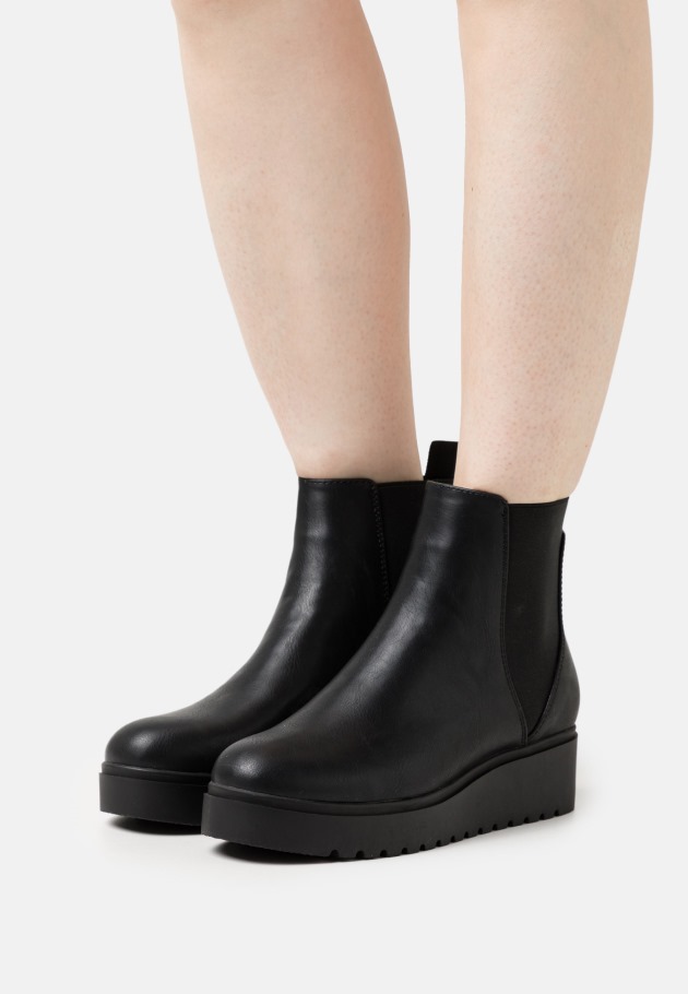 Women Platform Ankle Boots Gabor Black